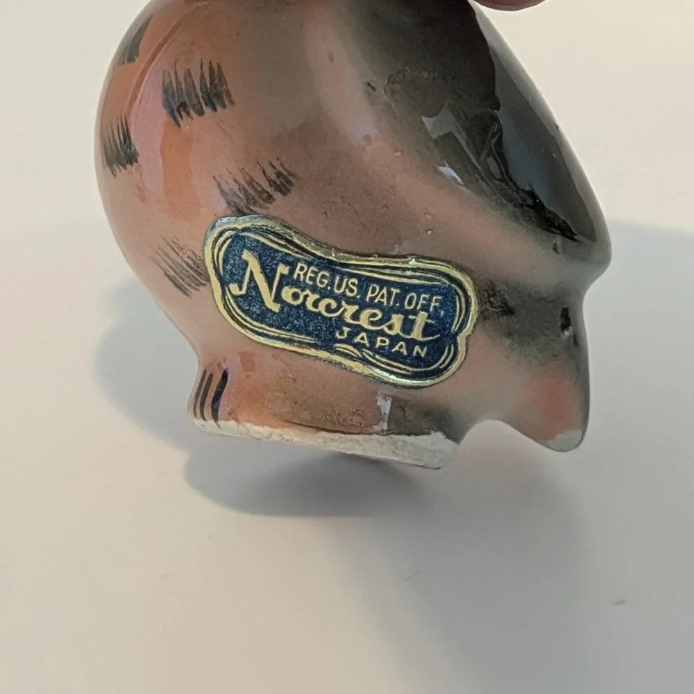 Vintage Norcrest Robin Bird Salt And Pepper Shakers. Made In Japan